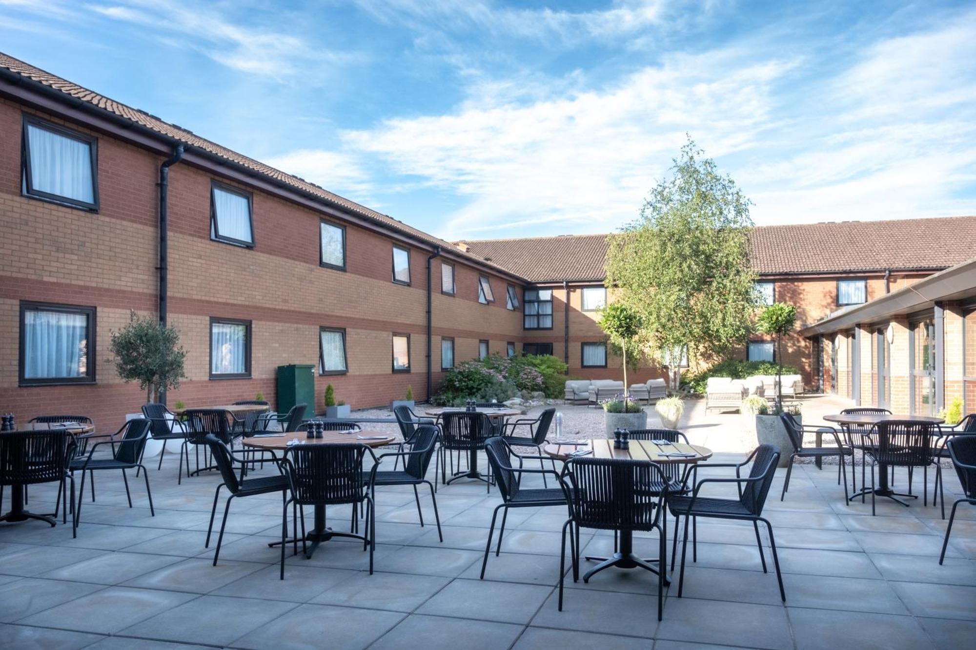 Burleigh Court Hotel&Leisure Loughborough Exterior foto